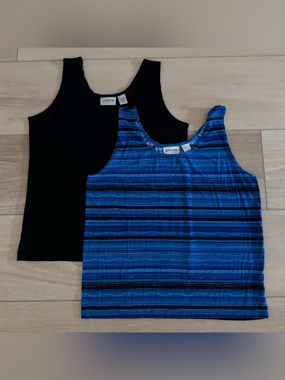 Chico's Travelers Lot of 2 Women's Acetate Blend Tank Tops Sz 2 - L/12 Layering